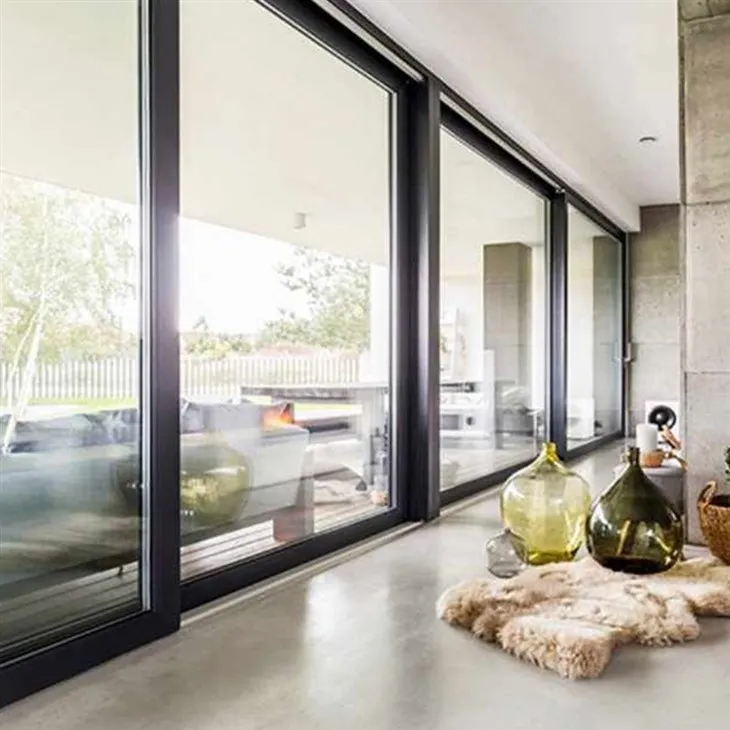 алуминиеви повдигащи се и плъзгащи се дворни врати